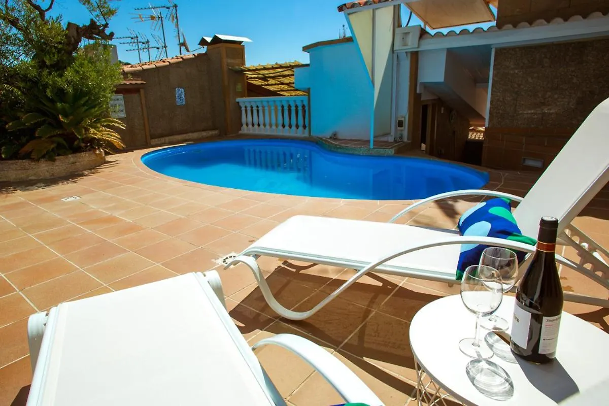 Al32 - Atico Con Piscina Privada 200M De La Playa Apartment Lloret de Mar 0*,  Spain