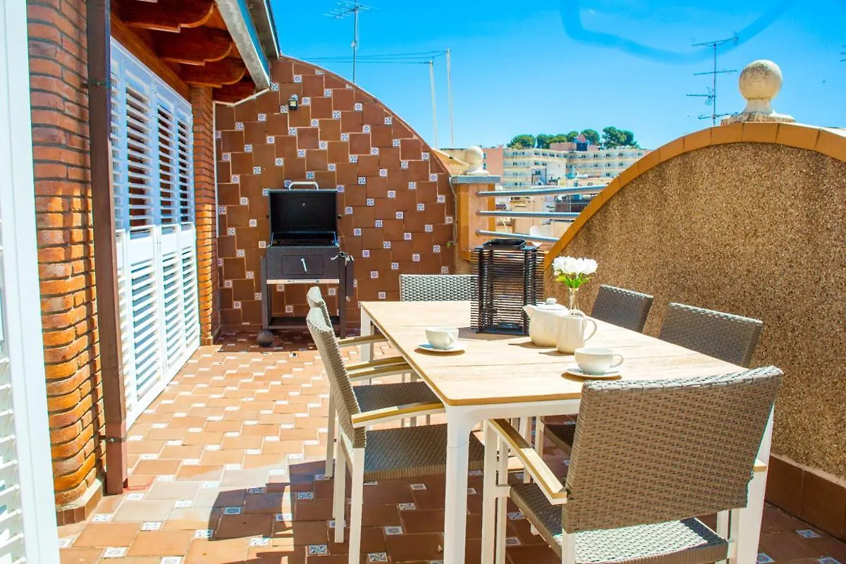 Al32 - Atico Con Piscina Privada 200M De La Playa Apartment Lloret de Mar